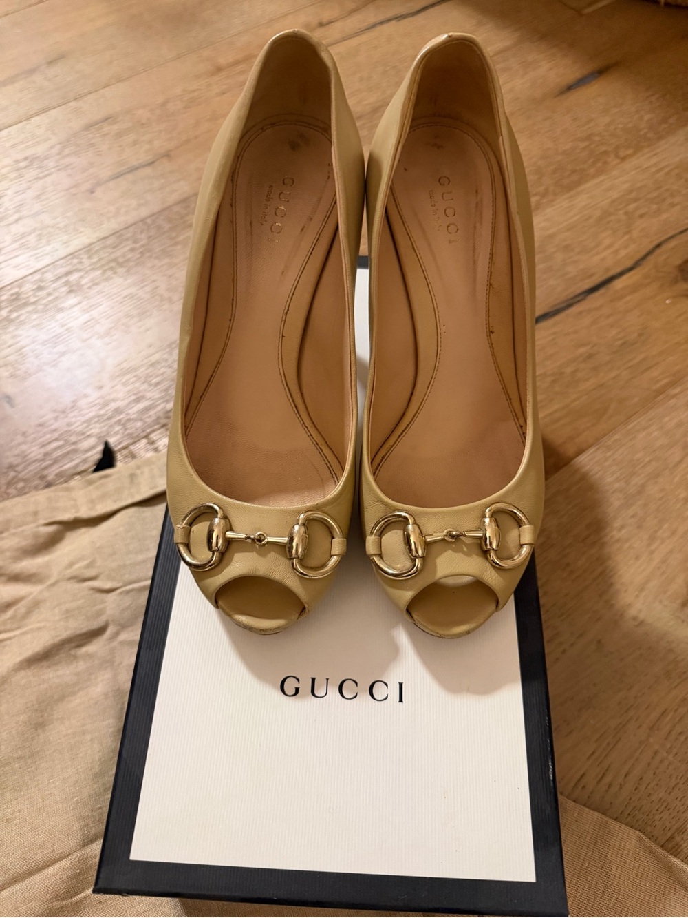Gucci Beige Peep-Toe Pumps with Gold Horsebit